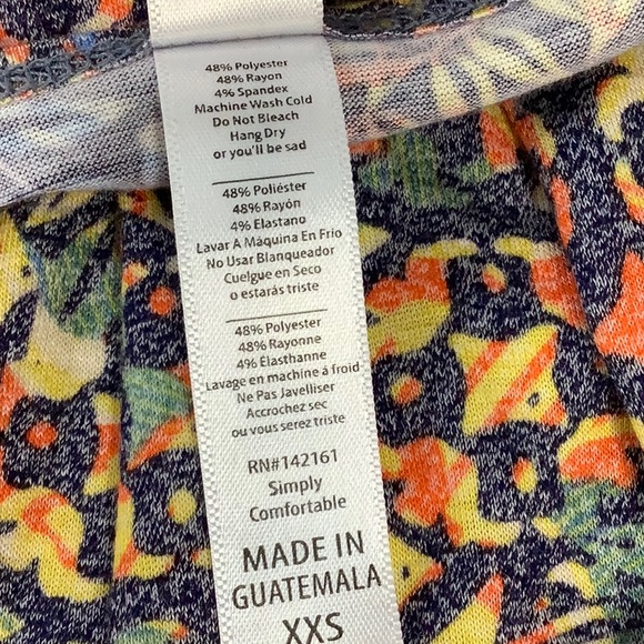 NWT- Lularoe- Women’s Top - Picture 2 of 3